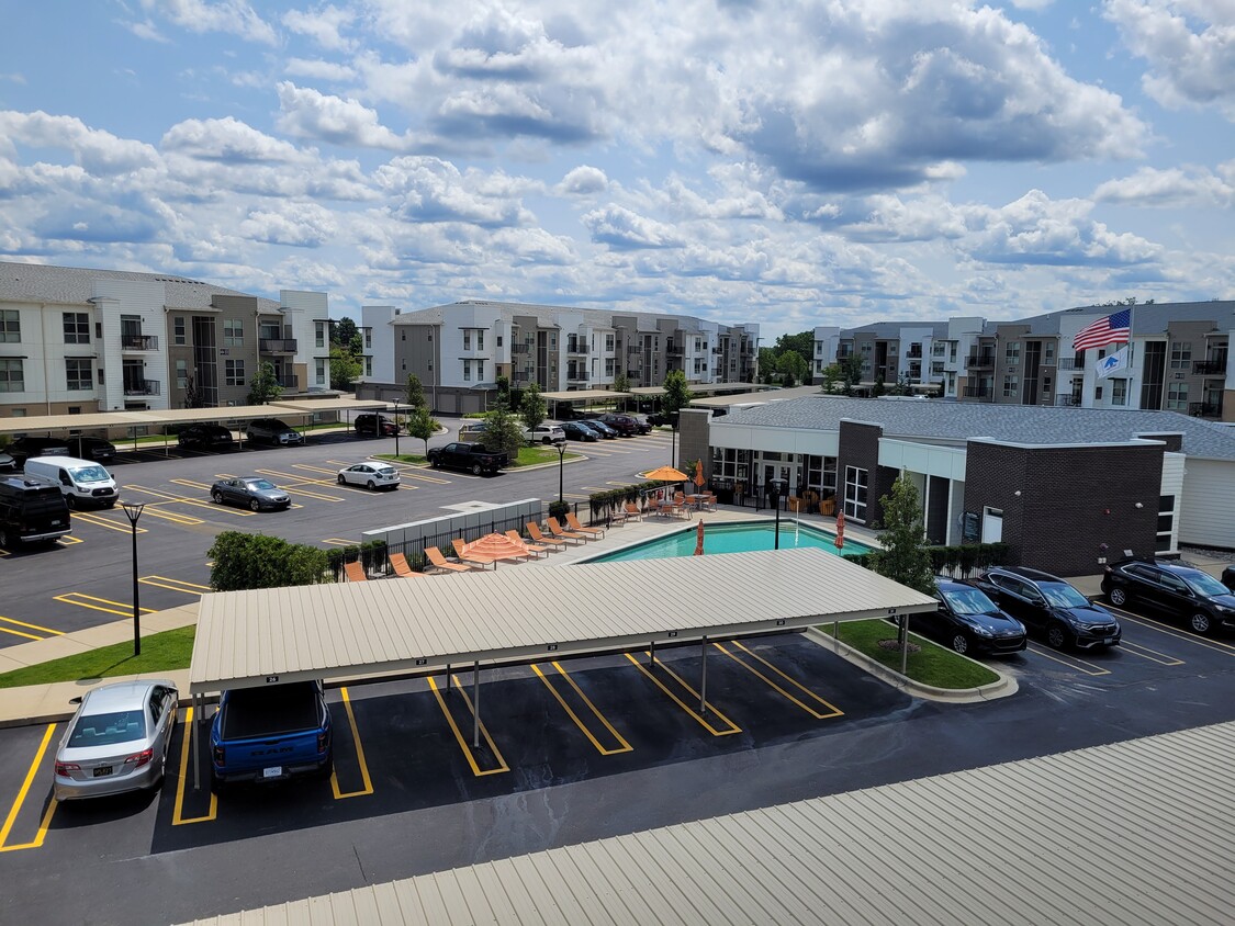 Primary Photo - 3260 Five Points Dr