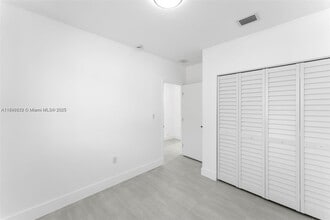 Building Photo - 3710 NW 13th Pl