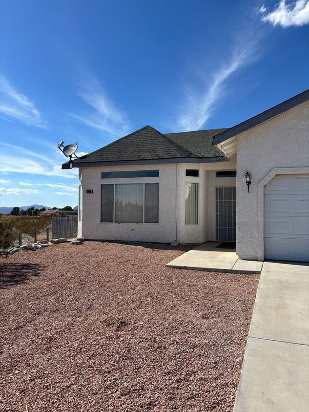 Foto principal - 2690 Dapple St