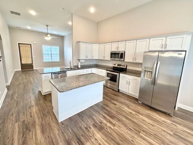 Foto del edificio - 5 BR 3 full bath home now Available in Walls MS