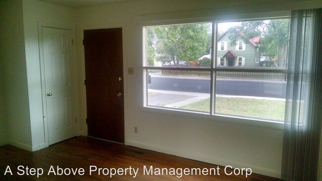 Building Photo - 2533 Elm Ave