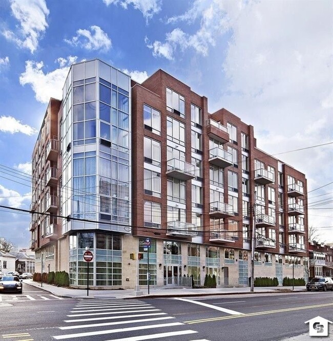 Building Photo - 110 Neptune Ave