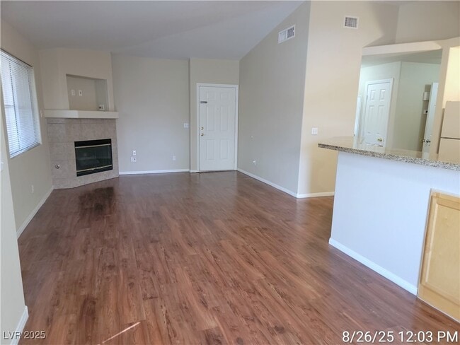 Building Photo - 1554 Dallas Terrace