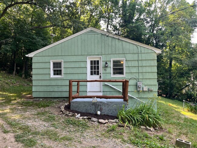 Building Photo - 75 Cranska Rd