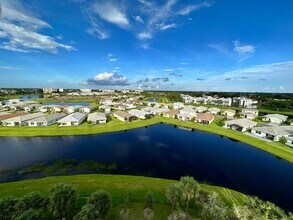 Building Photo - 7260 Kinghurst Dr
