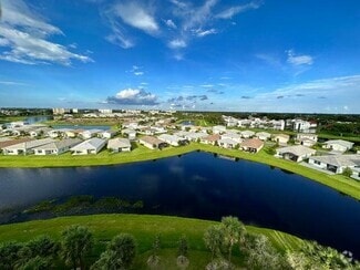 Building Photo - 7260 Kinghurst Dr