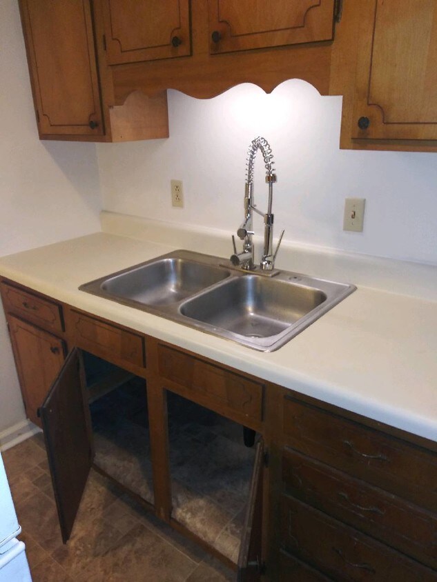 Foto principal - 4221 Brownsboro Rd