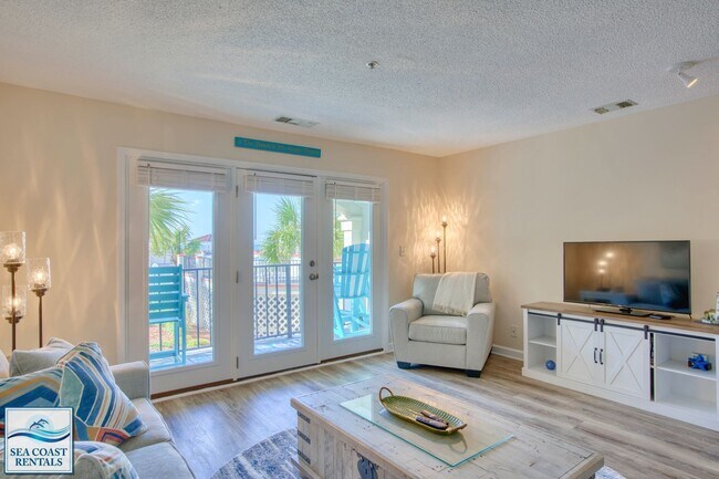 Building Photo - FULLY FURNISHED OFF-SEASON VACATION RENTAL...