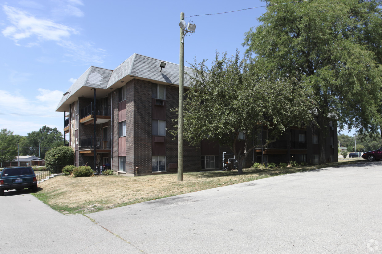 Building Photo - Riverside Terrace Apartments