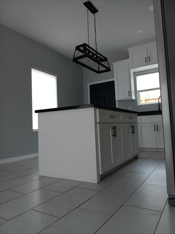 Foto del edificio - 5809 Ozark Ave