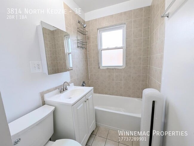 Foto del edificio - 3814 North Kedzie-3E