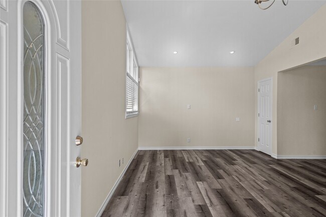 Foto del edificio - 1909 16th Ave N