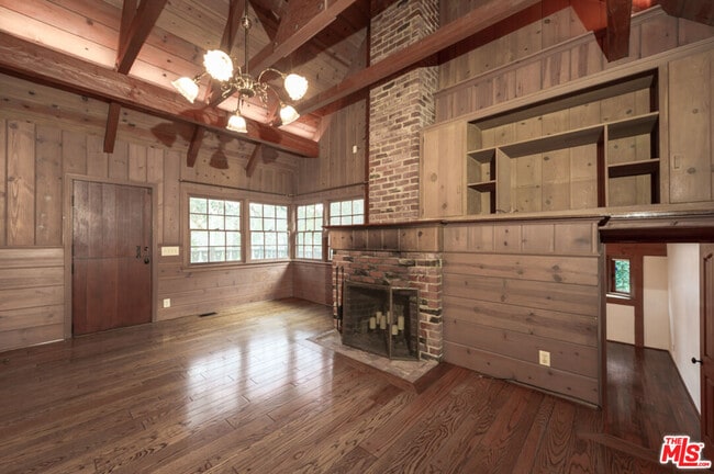 Building Photo - 10439 Seabury Ln