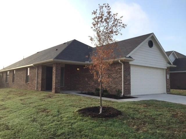 Building Photo - 4101 Summersweet Ln