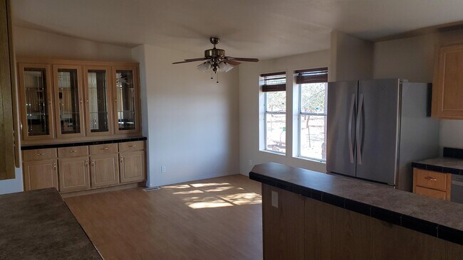 Building Photo - 289 Riata Rd