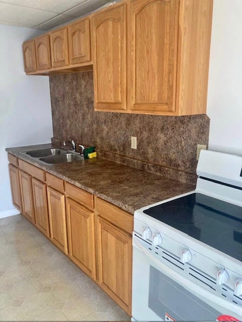 Photo - 29 Maple St (Attleboro, MA)