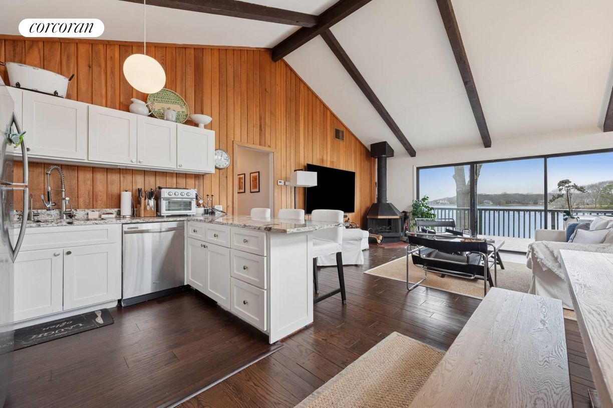Foto principal - 43 Bluff Point Rd