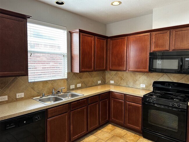 Foto del edificio - 25110 Ginger Ranch Dr