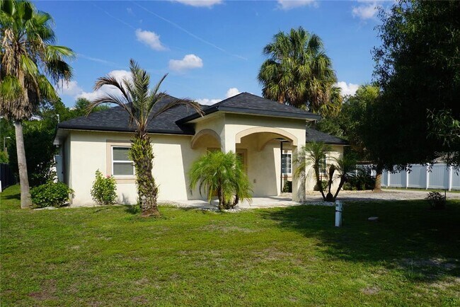 Building Photo - 10711 McIntosh Rd