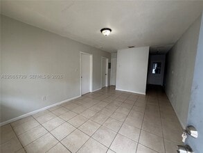 Building Photo - 148 NW 14th Way