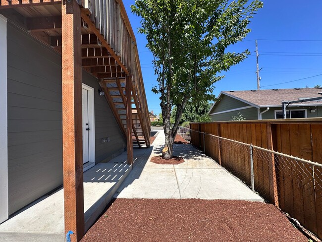 Building Photo - Brand New Construction 2 Bed 1 Bath Duplex!