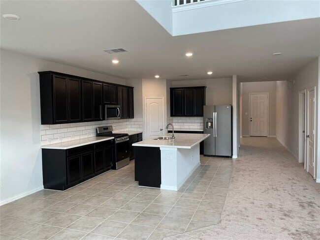 Building Photo - 4974 Millican Dr