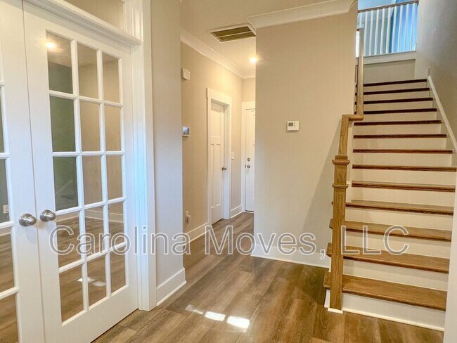 Building Photo - 9 Millside Cir