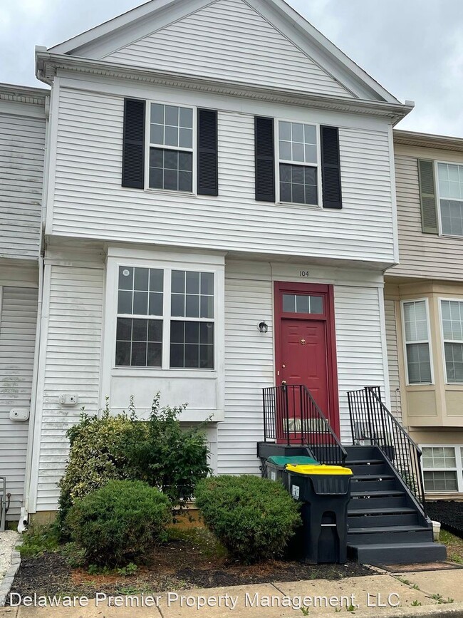 Building Photo - 3 br, 2.5 bath House - 104 Denny Cir