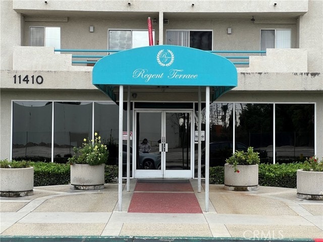 Foto del edificio - 11410 Dolan Ave