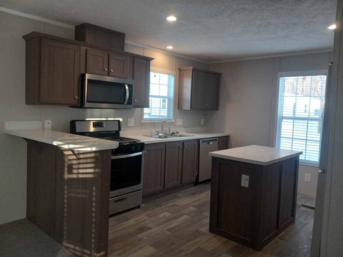 209 Magnolia Pl, Belleville, MI 48111 House Rental in Belleville, MI