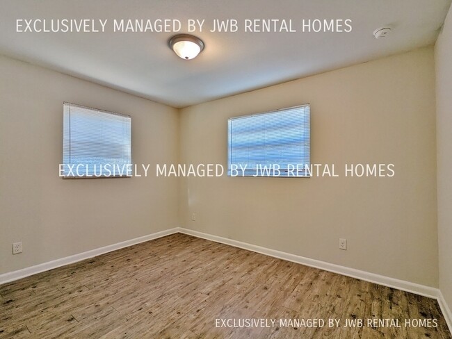 Foto del edificio - 5165 Archery Ave
