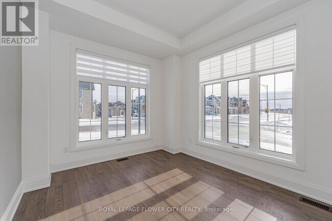 Building Photo - 518 Kleinburg Smt Wy