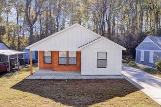 Building Photo - 727 King Ave