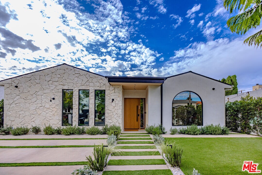 Foto principal - 4703 Saloma Ave