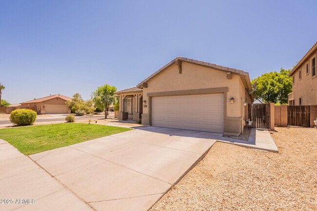 Building Photo - 888 S 165th Ln