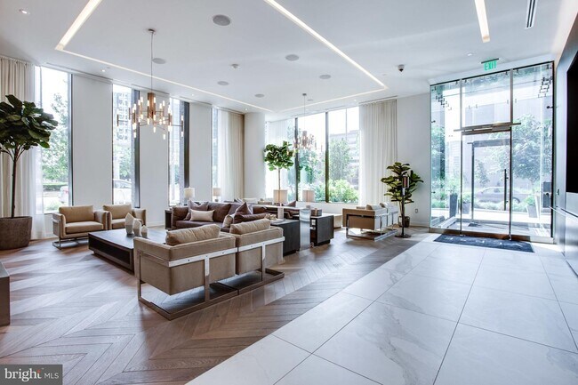 Foto del edificio - 1650 Silver Hill Dr