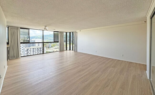 Foto del edificio - 2724 Kahoaloha Ln