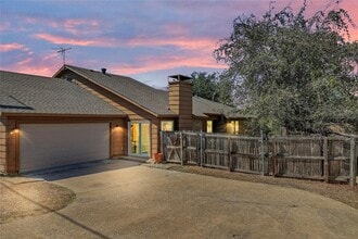 Building Photo - 9724 Summerwood Cir