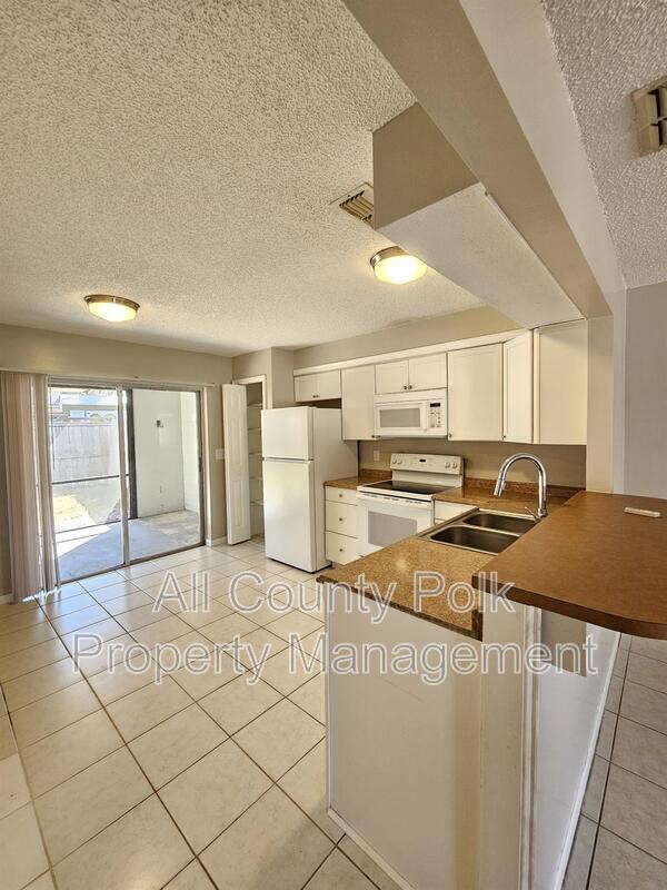 Foto del edificio - 791 Zella Ln