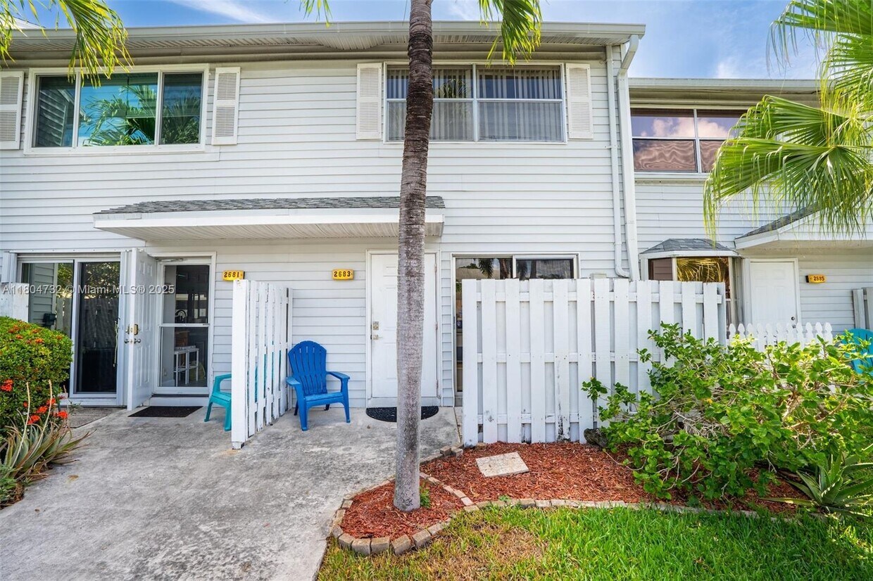 Foto principal - 2683 NE 15th St
