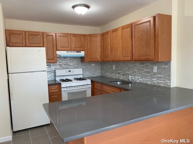 Foto del edificio - 57-24-57138 138th St