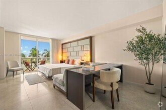 Building Photo - 50 Biscayne Blvd