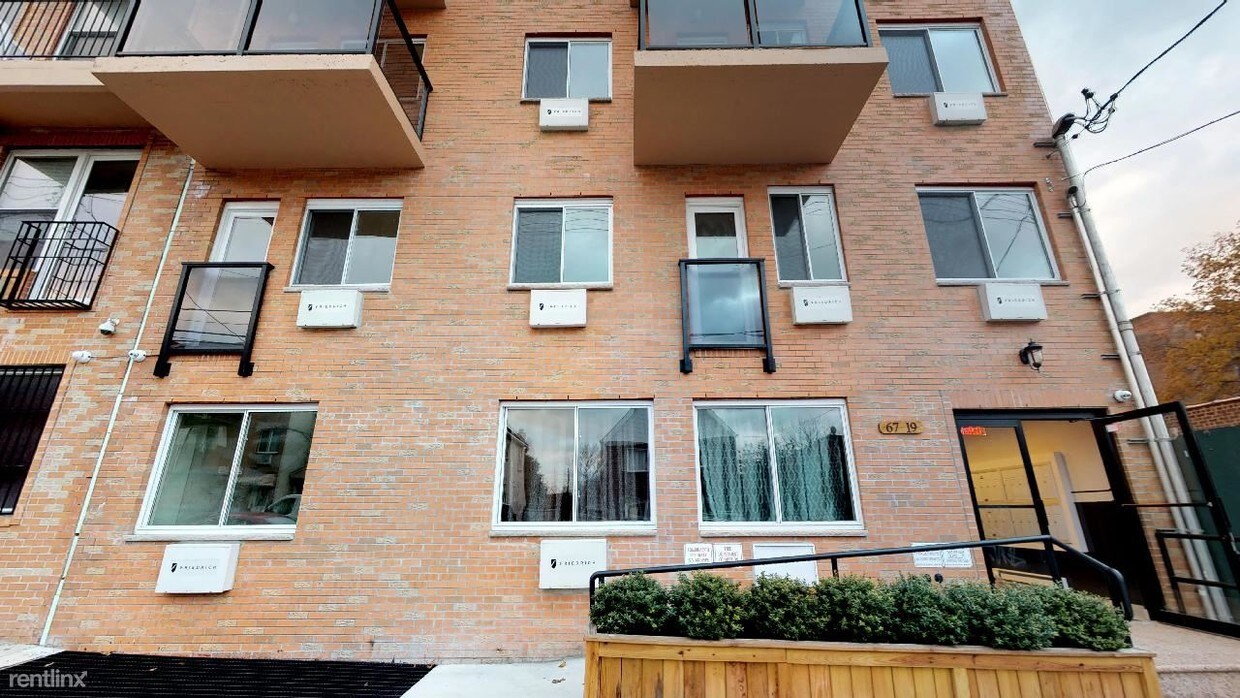 Primary Photo - 2 br, 1 bath Apartment - 6719 Austin St 3C