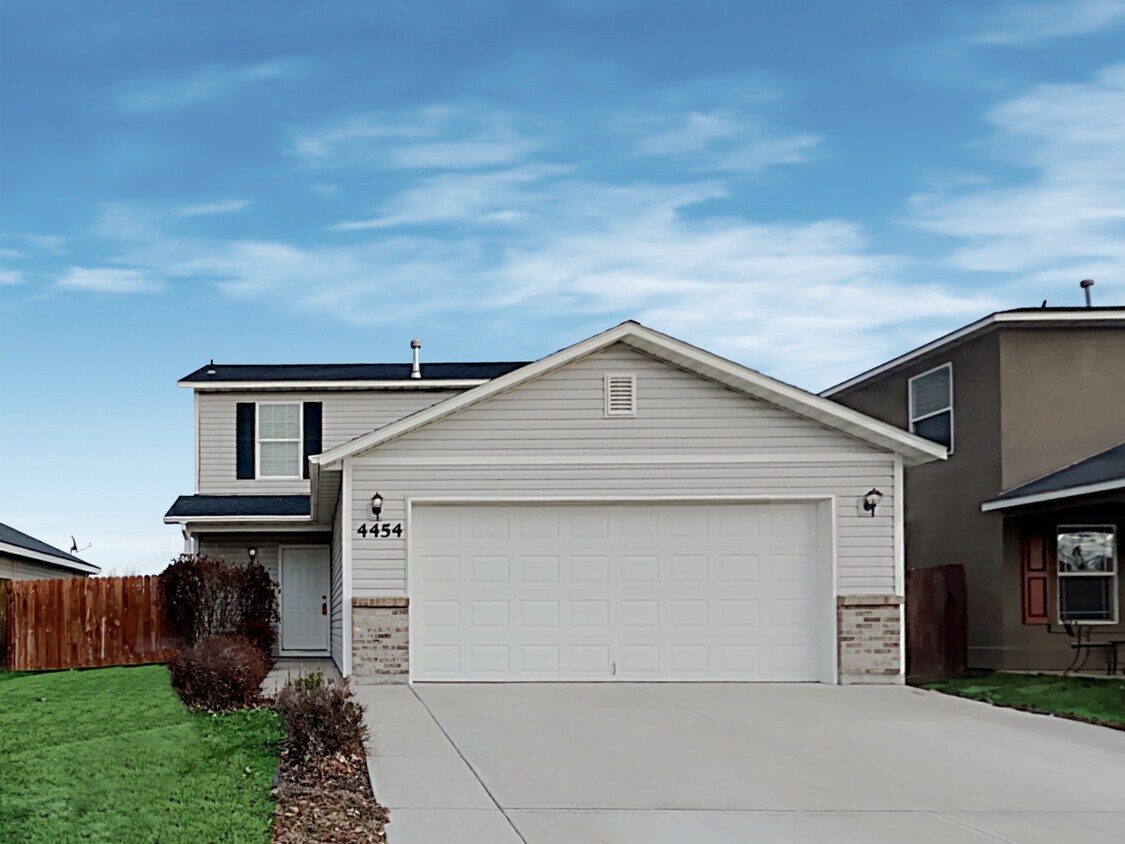 Primary Photo - 4454 N Longabaugh Way