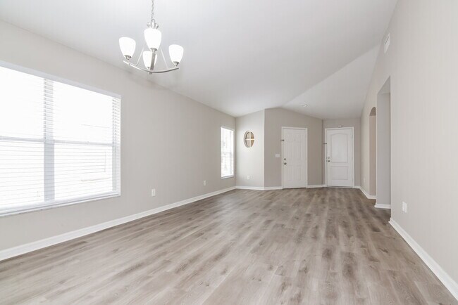 Building Photo - 18112 Birdwater Dr