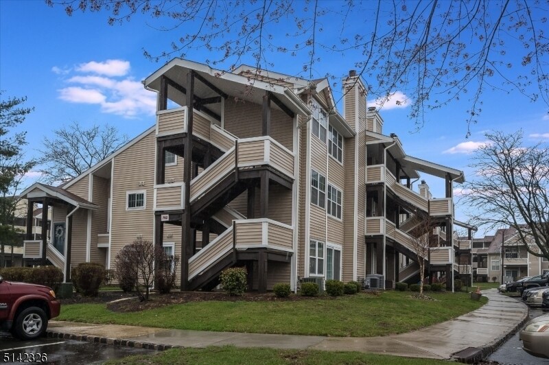 702 Pinehurst Ct Unit 8, Union, NJ 07083 Condo for Rent in Union, NJ