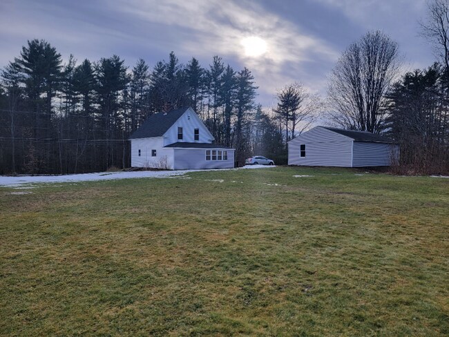 Building Photo - 164 Francestown Rd