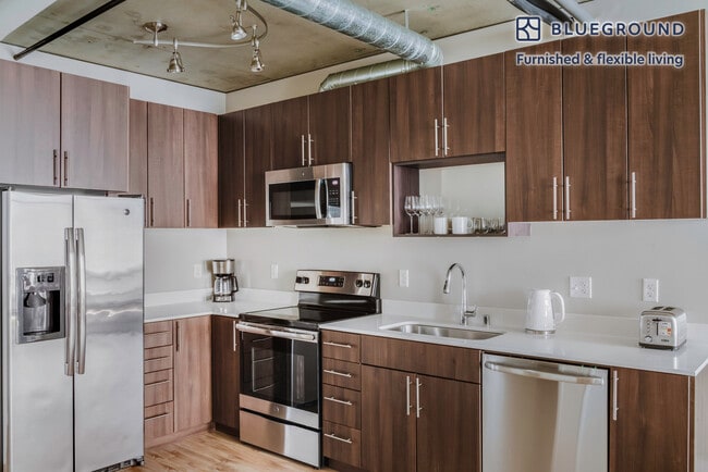 Building Photo - 1900 1st Ave