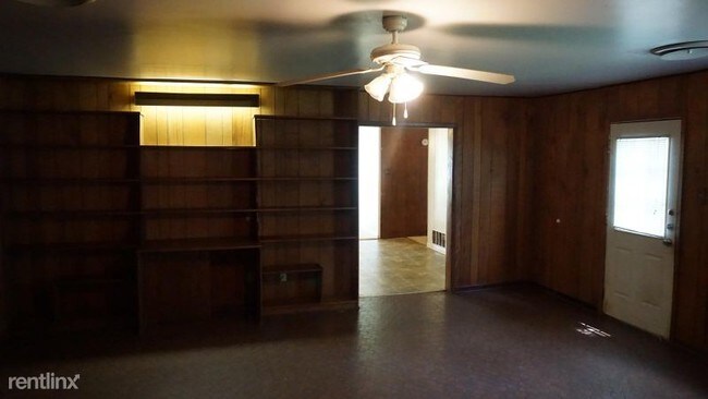 Building Photo - 4 br, 2.5 bath House - 1105 Santa Rosa Dr