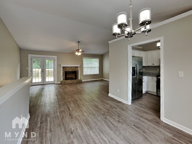 Foto del edificio - 425 Willow Ln
